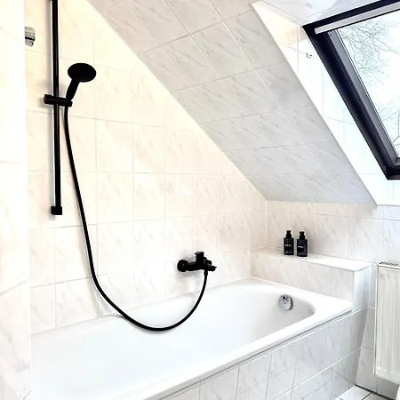 Newcityhome-3 Zi-spacious Harley - Kassberg - Priv Parking Apartment *