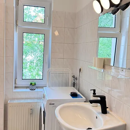 Newcityhome-3 Zi-spacious Harley - Kassberg - Priv Parking *